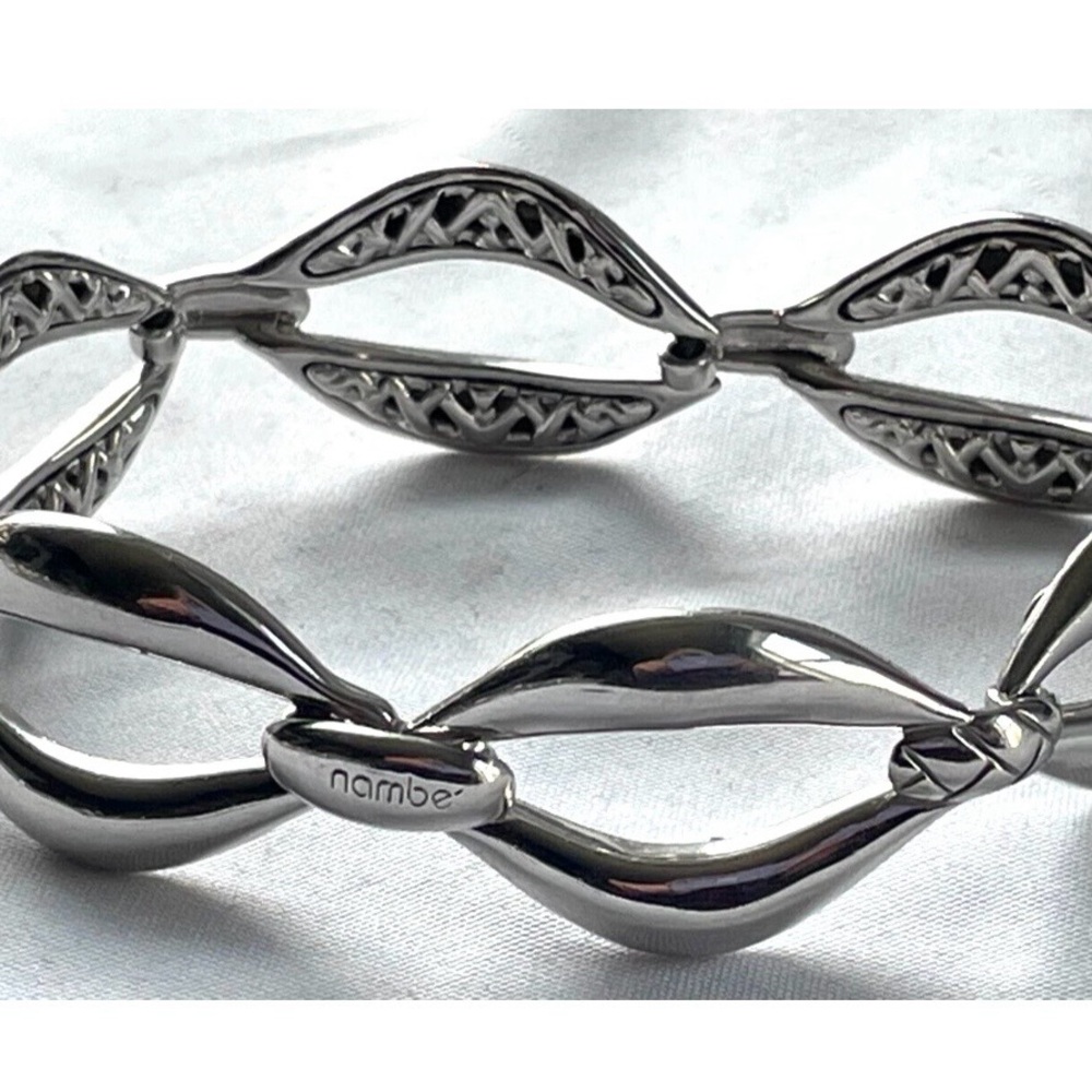 Nambe Silver Leaf Motif Bracelet - Picture 7 of 8
